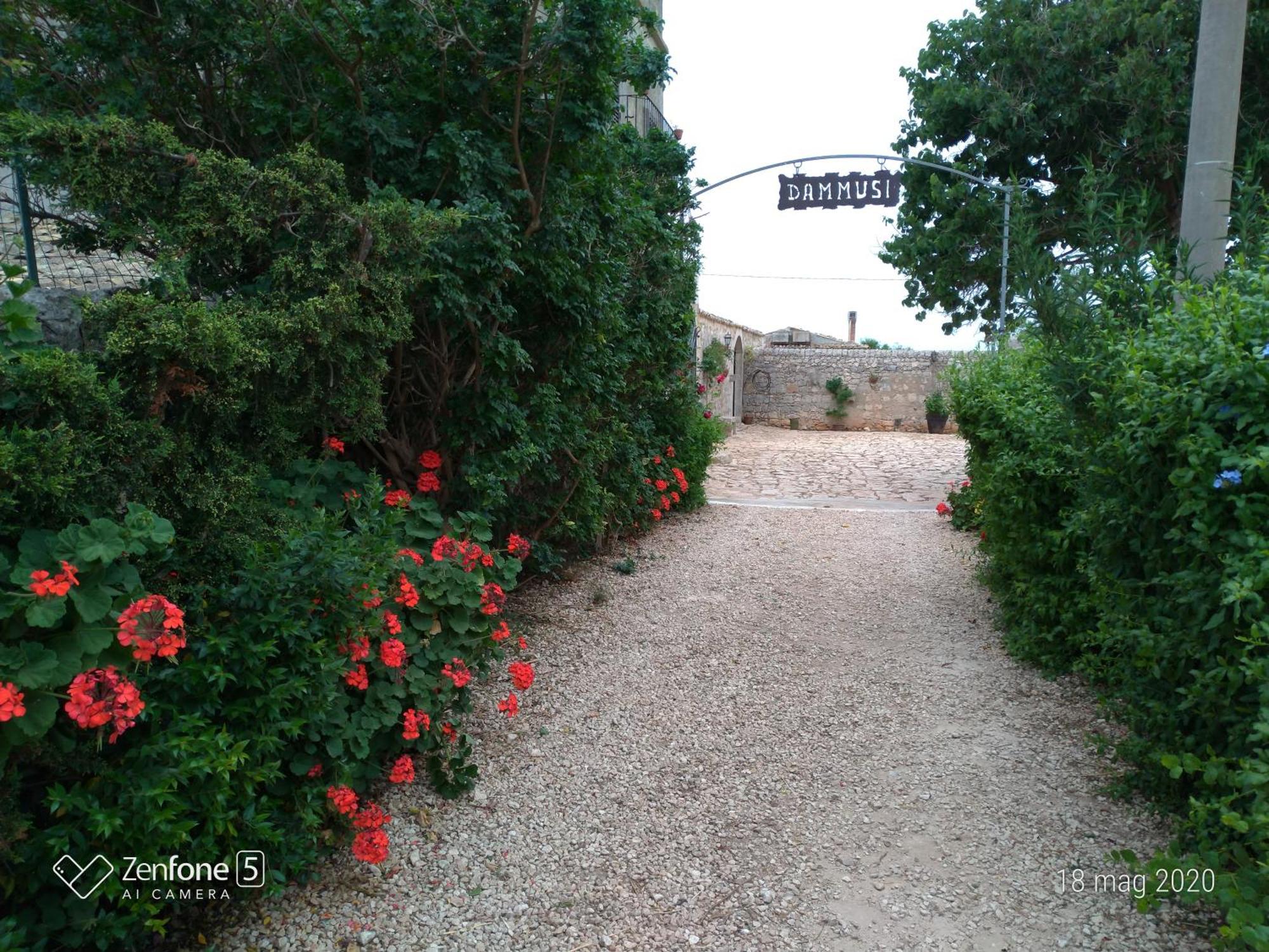 I Dammusi Villa Santa Croce Camerina Exterior foto